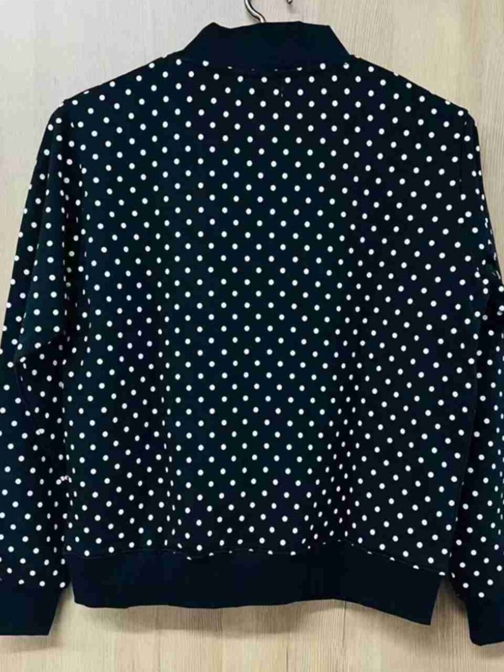 PARKE Black Polka‑Dot Mock‑Neck Sweatshirt White Varsity Letter Applique - Picture 3 of 6